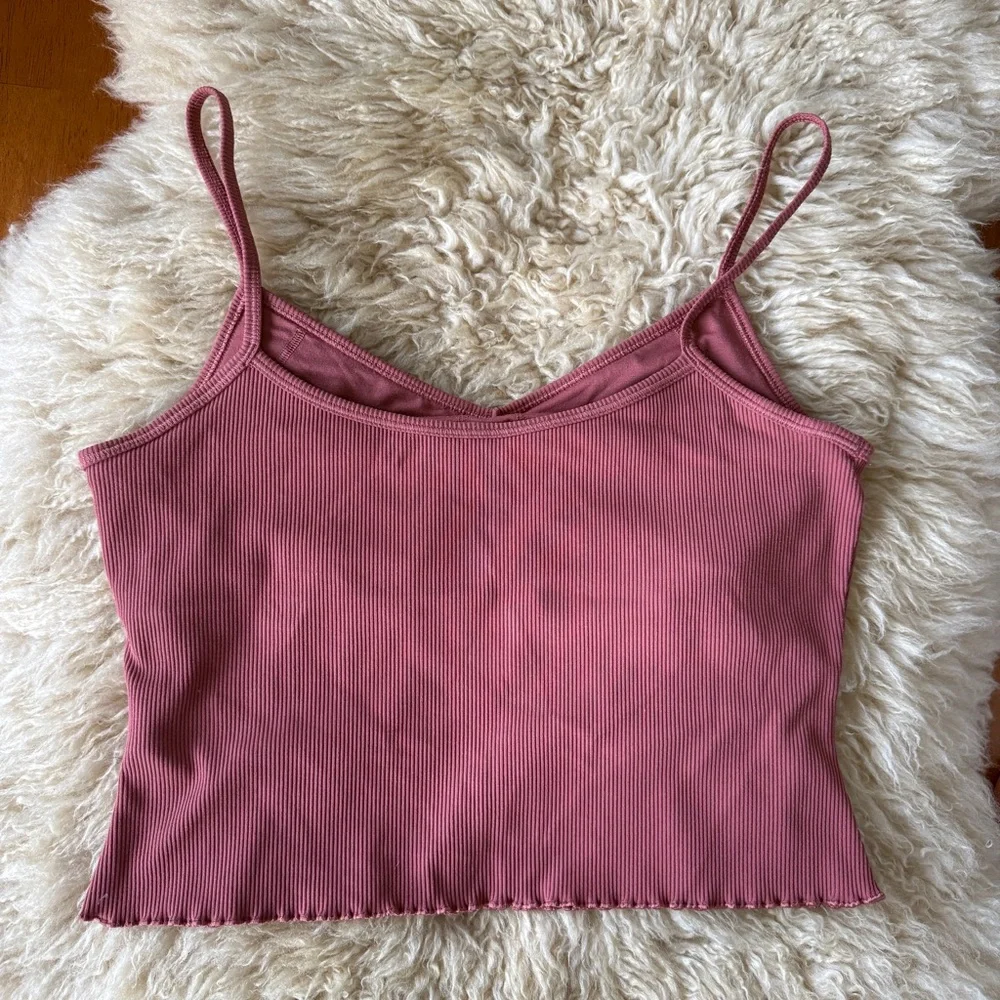Gap Fit Ribbed V-Neck Cami Crop Tank Top - Dusty Rose - Picture 3 of 5